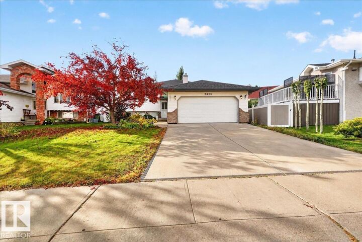 Property Photo: 7923 161 Av NW AB T5Z 3E9