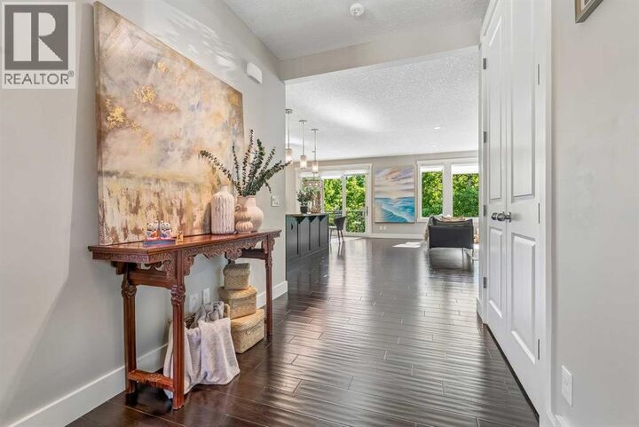 Property Photo:  30 Ascot Crescent Southwest  AB T3H 0T9 