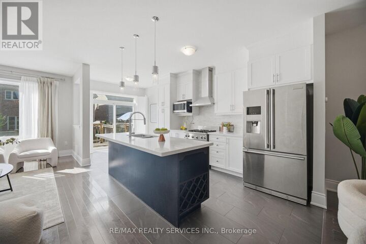 Property Photo:  6 Zephyr Road  ON L7C 3V9 