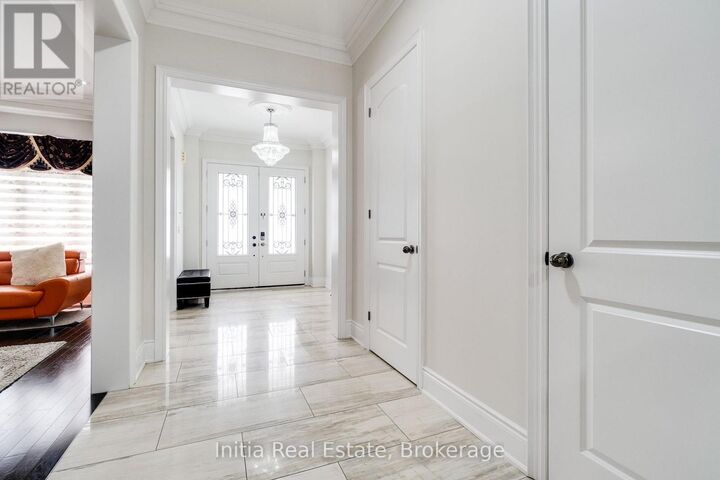 Property Photo:  12 Erintown Crescent South  ON L6P 4H2 