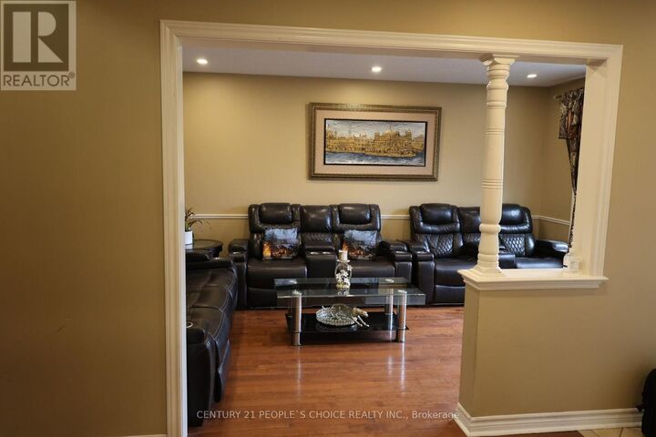 Property Photo: 22 Novella Place ON L6S 5X1