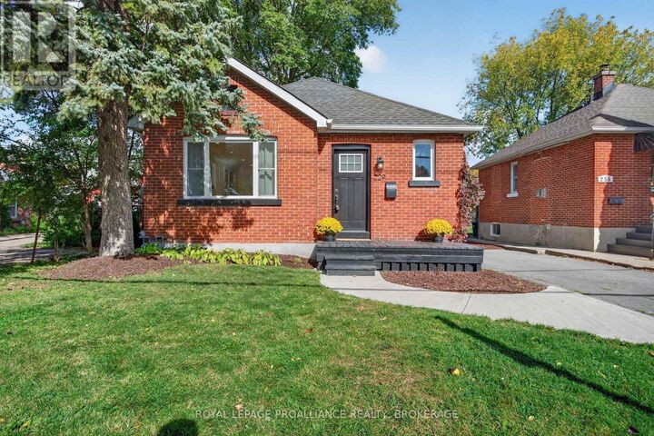 Property Photo: 229 Park Street ON K7L 1K4