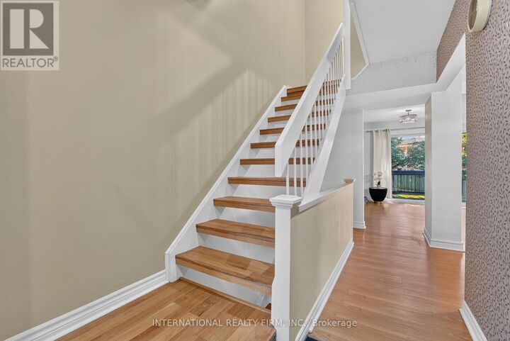 Property Photo:  6855 Glen Erin Drive 15  ON L5N 1P6 