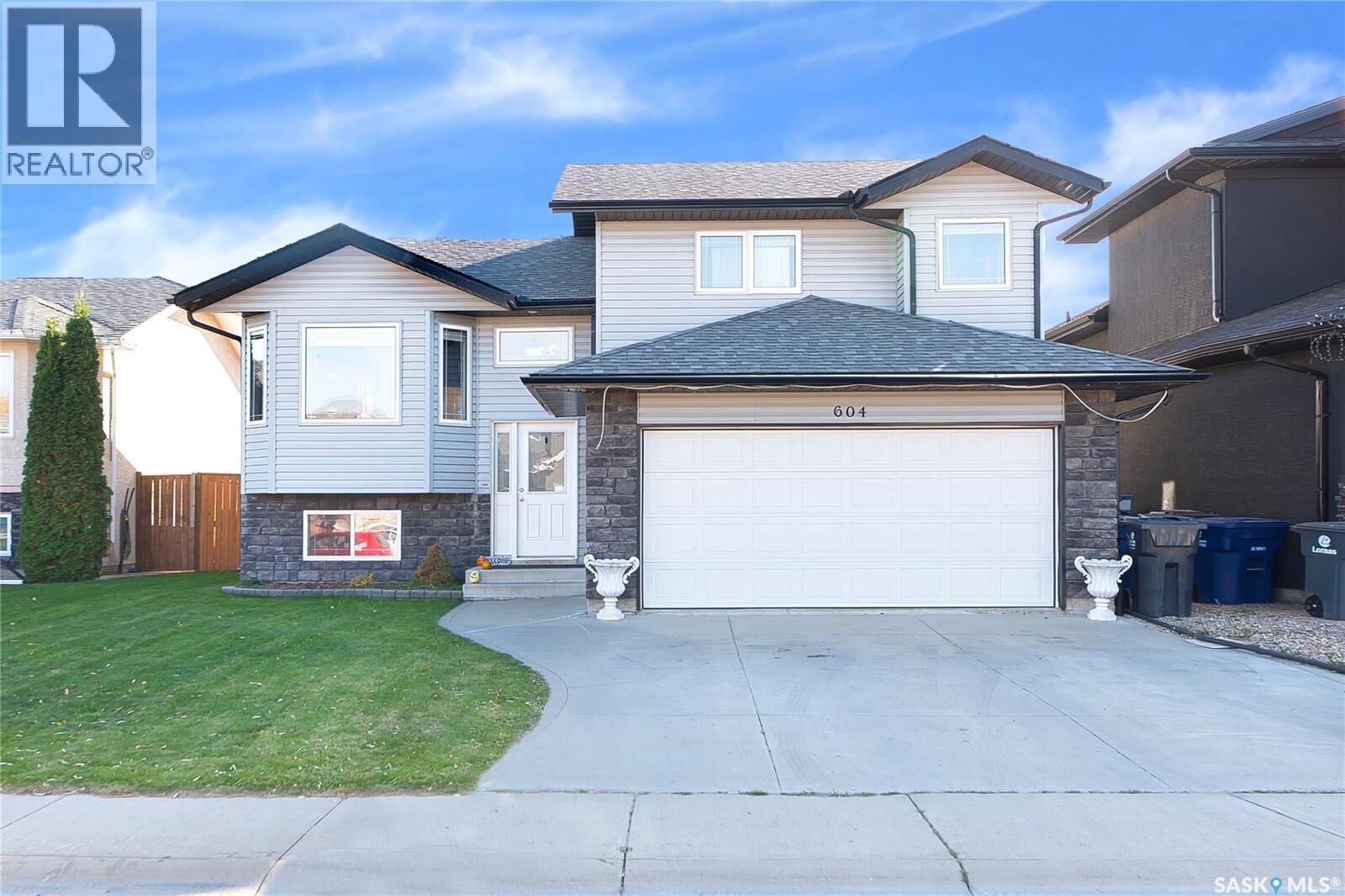 Property Photo: 604 Regier Place SK S0K 0A2