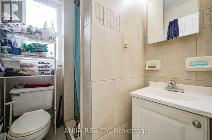 Property Photo:  1063 Dufferin Street  ON M6H 4B5 