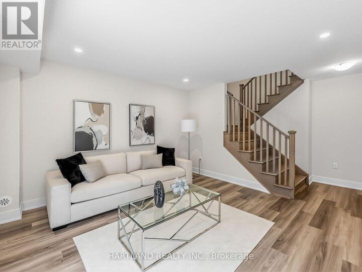 Property Photo:  1695 Dersan Street 503  ON L1X 0S9 