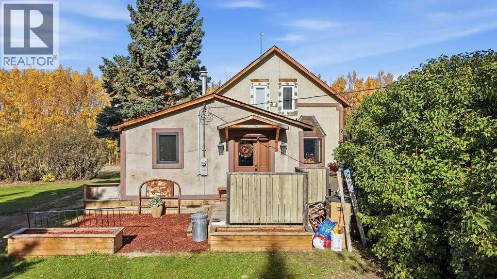 Property Photo:  290 Railway Avenue  AB T0C 2M0 