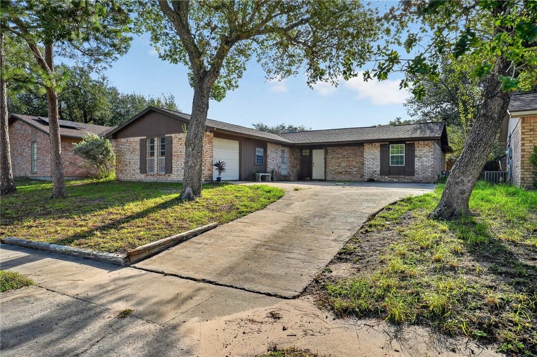 Property Photo: 2524 Live Oak Street TX 78362