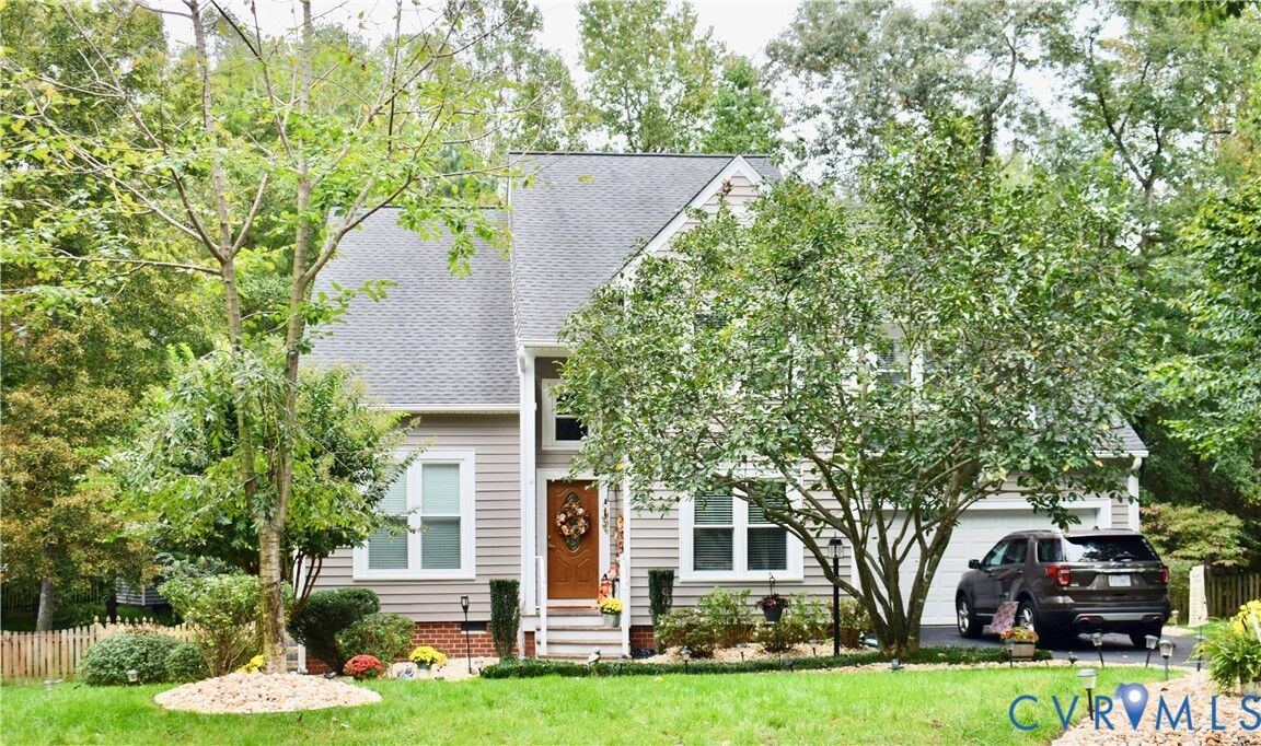 Property Photo:  5415 Meadow Chase Road  VA 23112 
