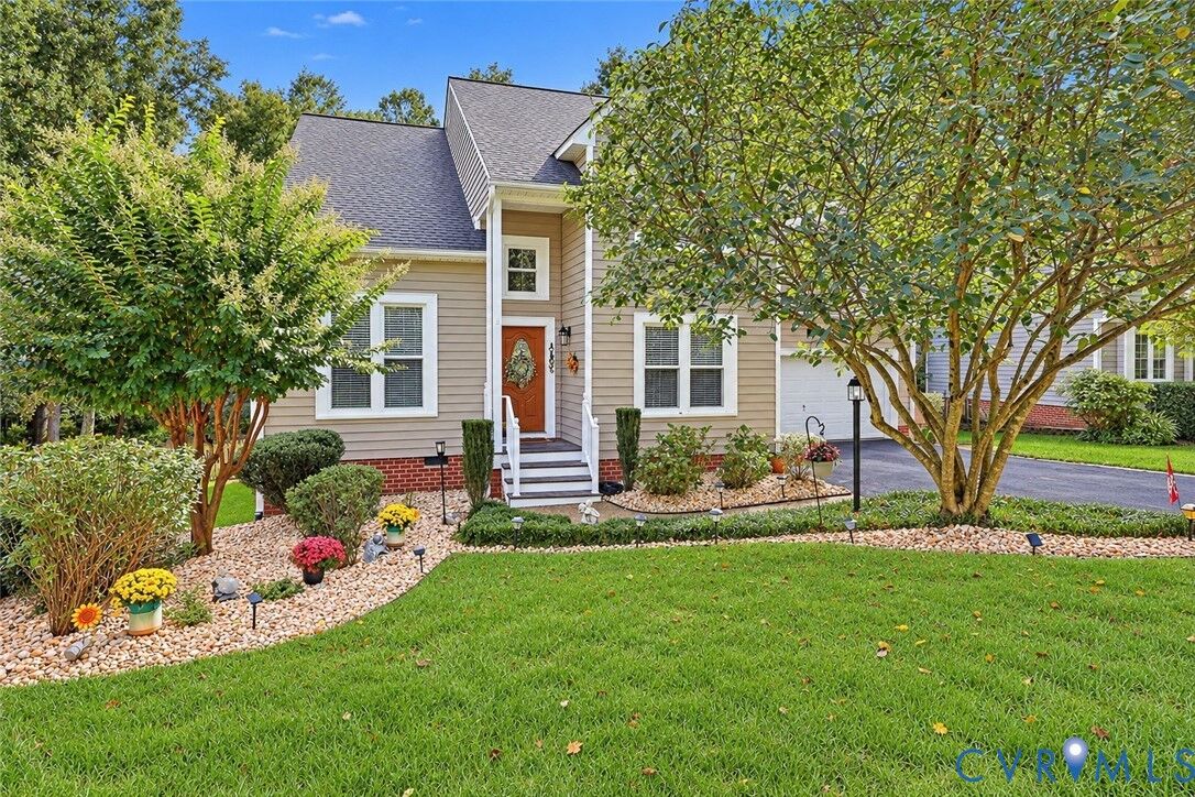 Property Photo: 5415 Meadow Chase Road VA 23112