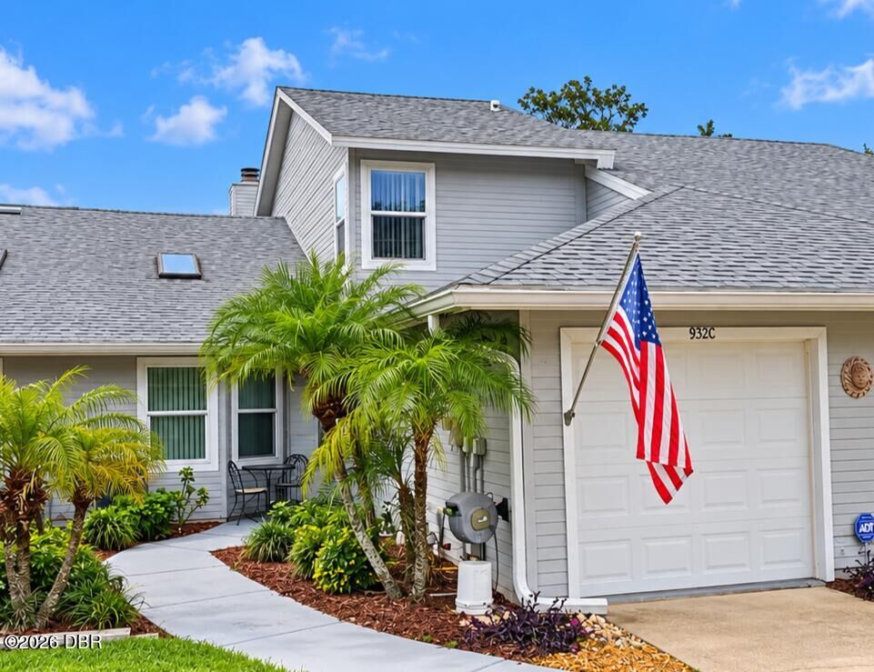 Property Photo:  932 Meadow View Drive C  FL 32127 