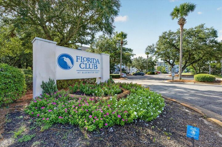 Property Photo:  4276 Calinda Lane Apt 114  FL 32578 