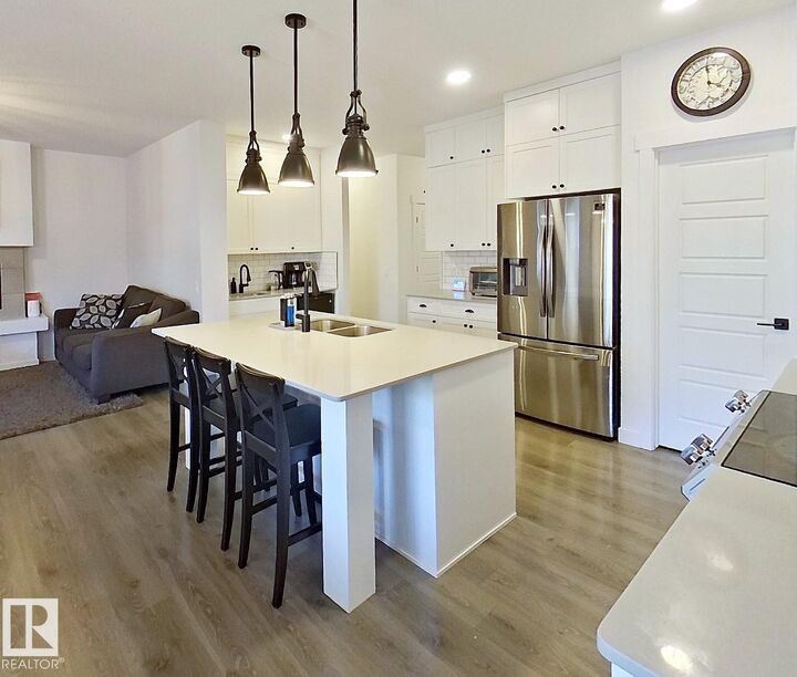Property Photo:  40 Jamison Crescent  AB T8N 7X7 