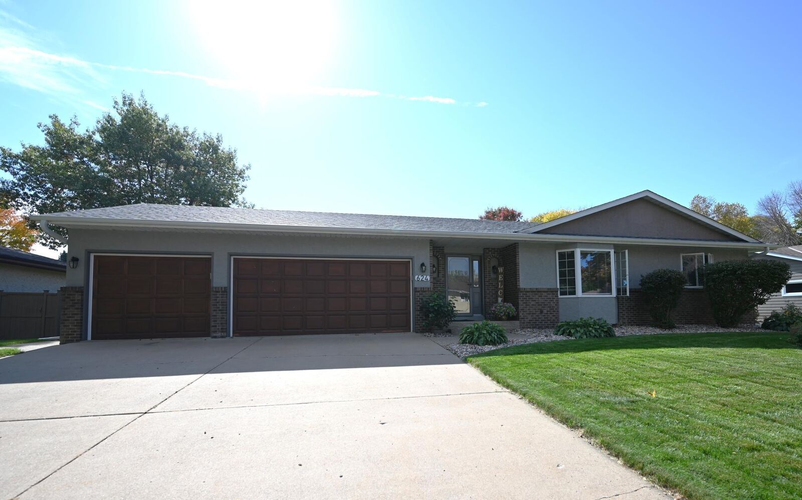 Property Photo:  624 Hennes Avenue  MN 55379 