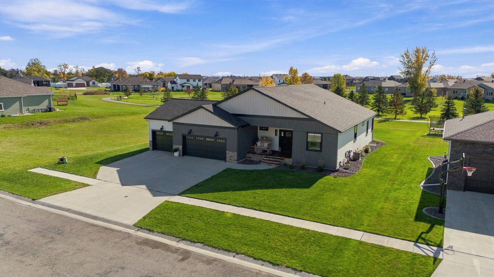 Property Photo: 140 Annies Way ND 58059
