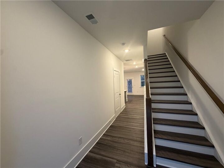Property Photo:  1708 Gunnin Trace NW  GA 30318 