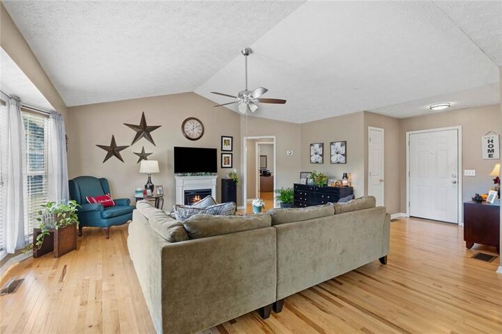 Property Photo:  4630 Gillsville Highway  GA 30543 