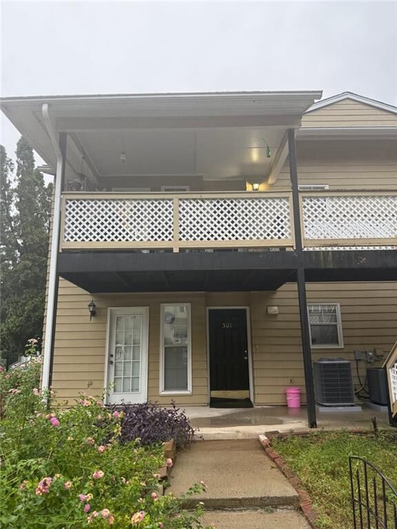 Property Photo:  503 Brighton Court  GA 30071 