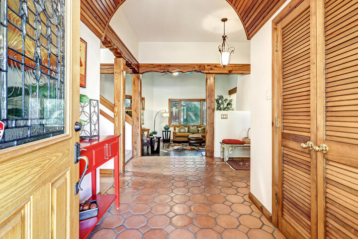 Property Photo:  2109 Ryan Place NW  NM 87107 