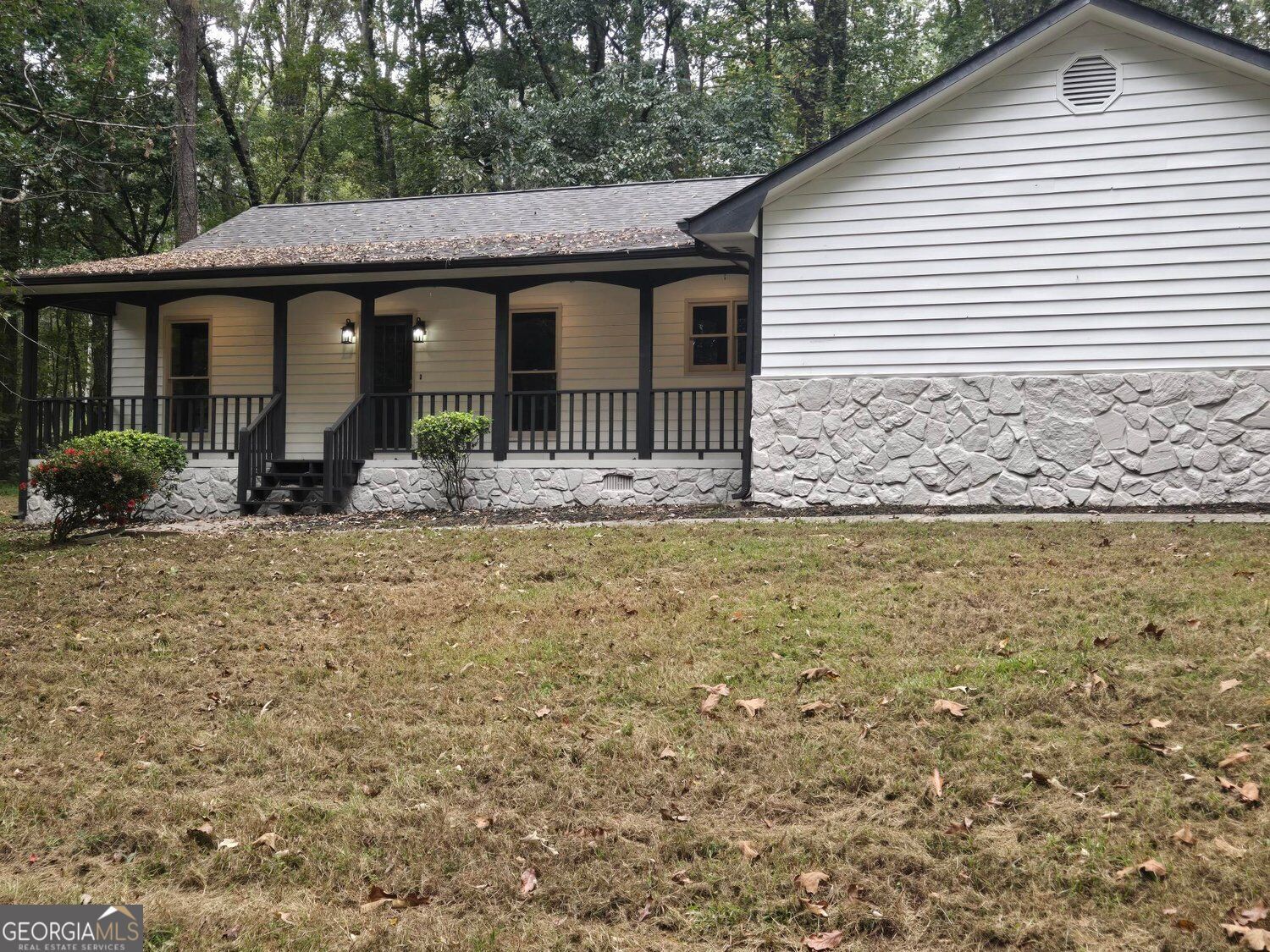 Property Photo:  5350 Hearn Road  GA 30294 