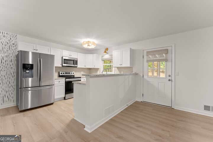 Property Photo:  6804 Union Hill Road  GA 30115 