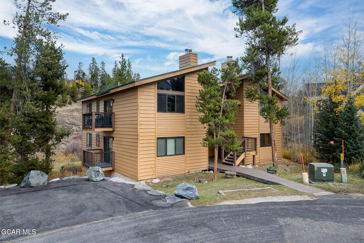 Property Photo:  843 Badger Lane C  CO 80442 