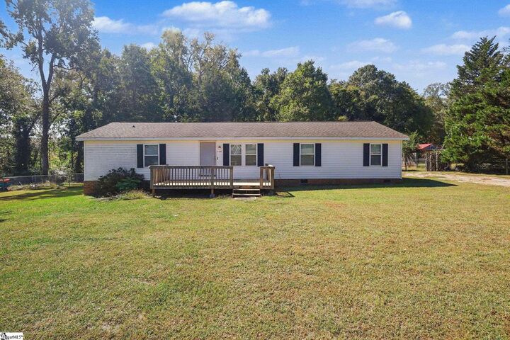 Property Photo: 236 Angells Drive SC 29388