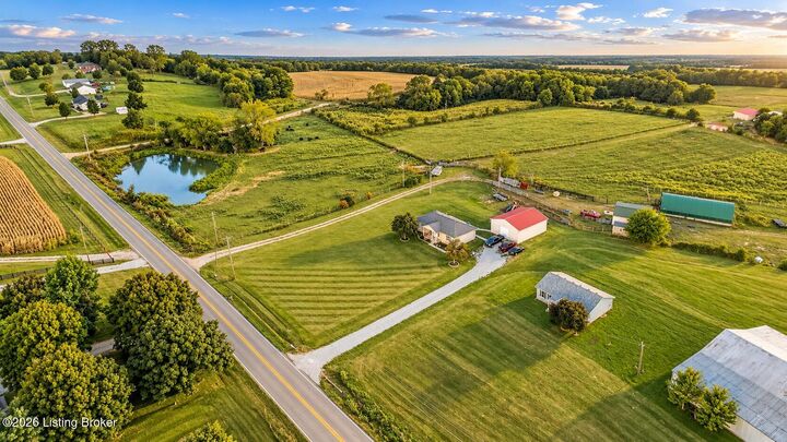 Property Photo:  9098 Bloomfield Rd  KY 40069 