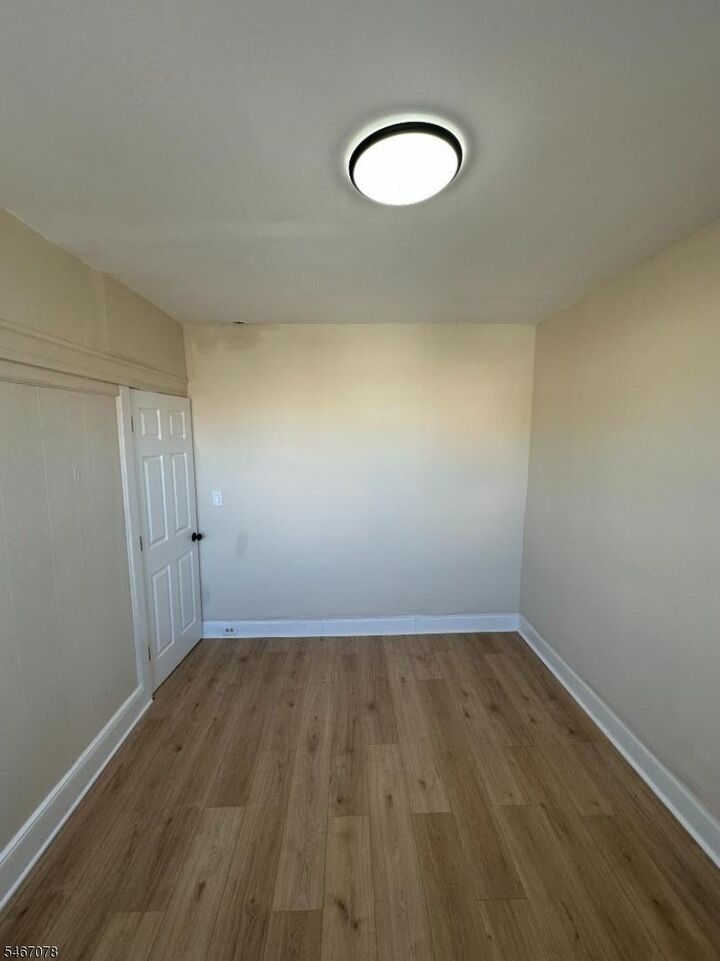 Property Photo: 264 Lyons Ave NJ 07112