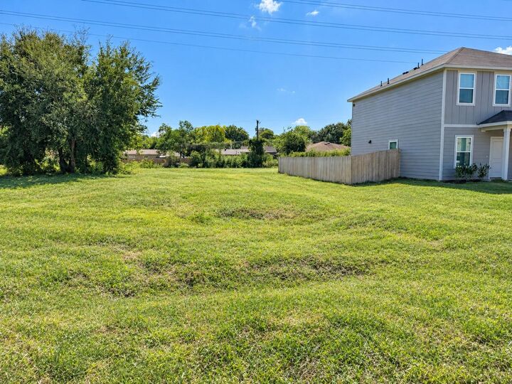 Property Photo: Lot 4 Stonewall TX 77568