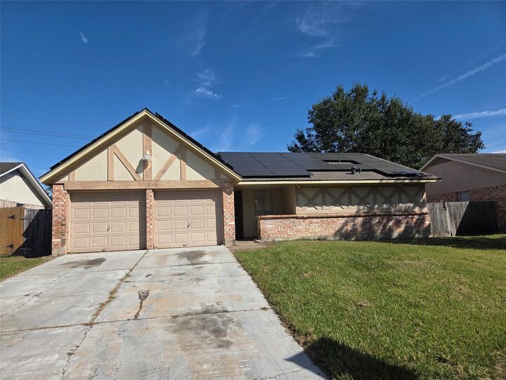 Property Photo:  2210 Blindlake Drive  TX 77084 