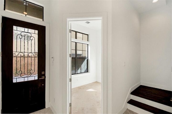 Property Photo: 1120 Columbus Street D TX 77019