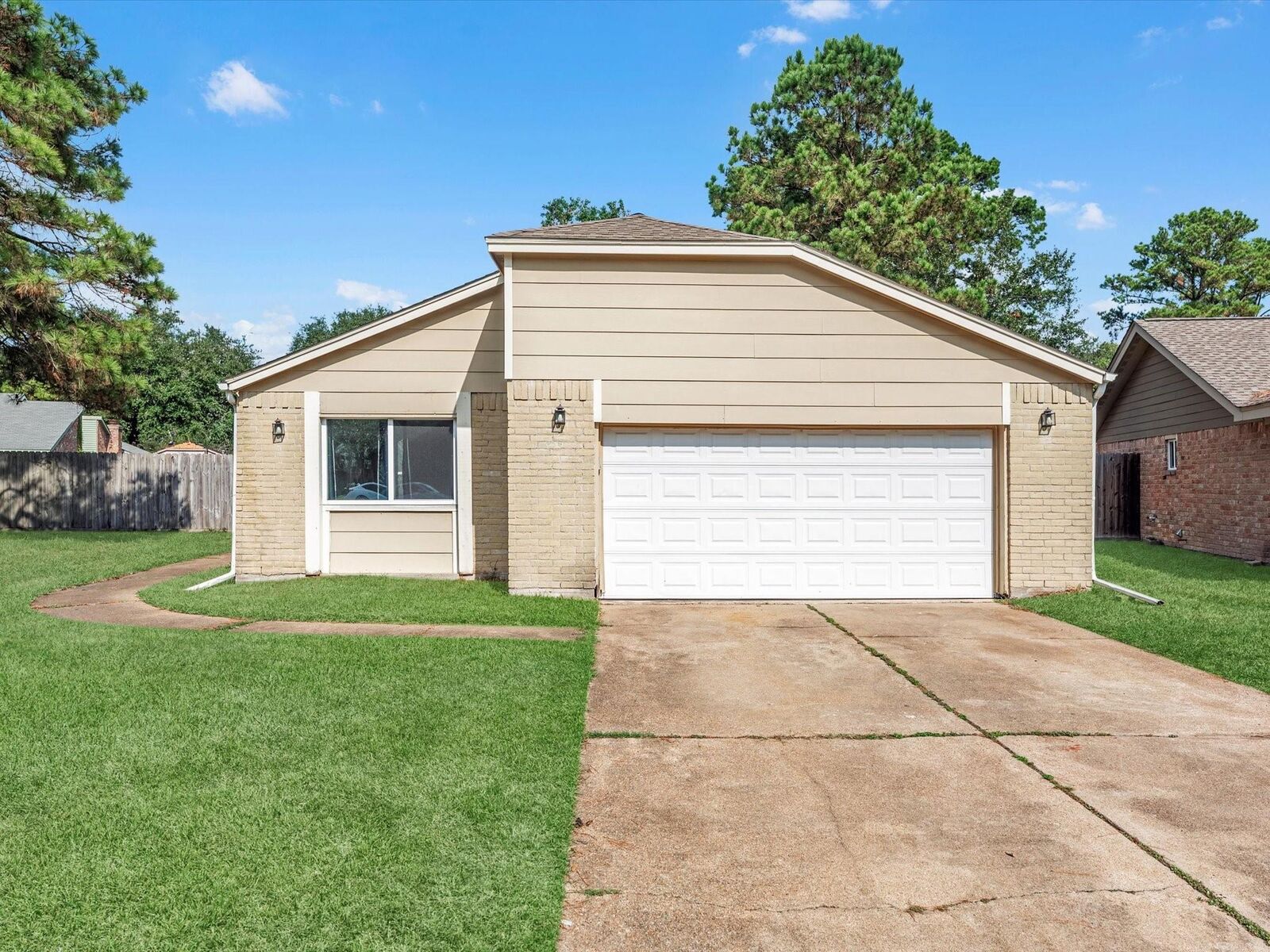 Property Photo: 9902 Stepney Green Drive TX 77070