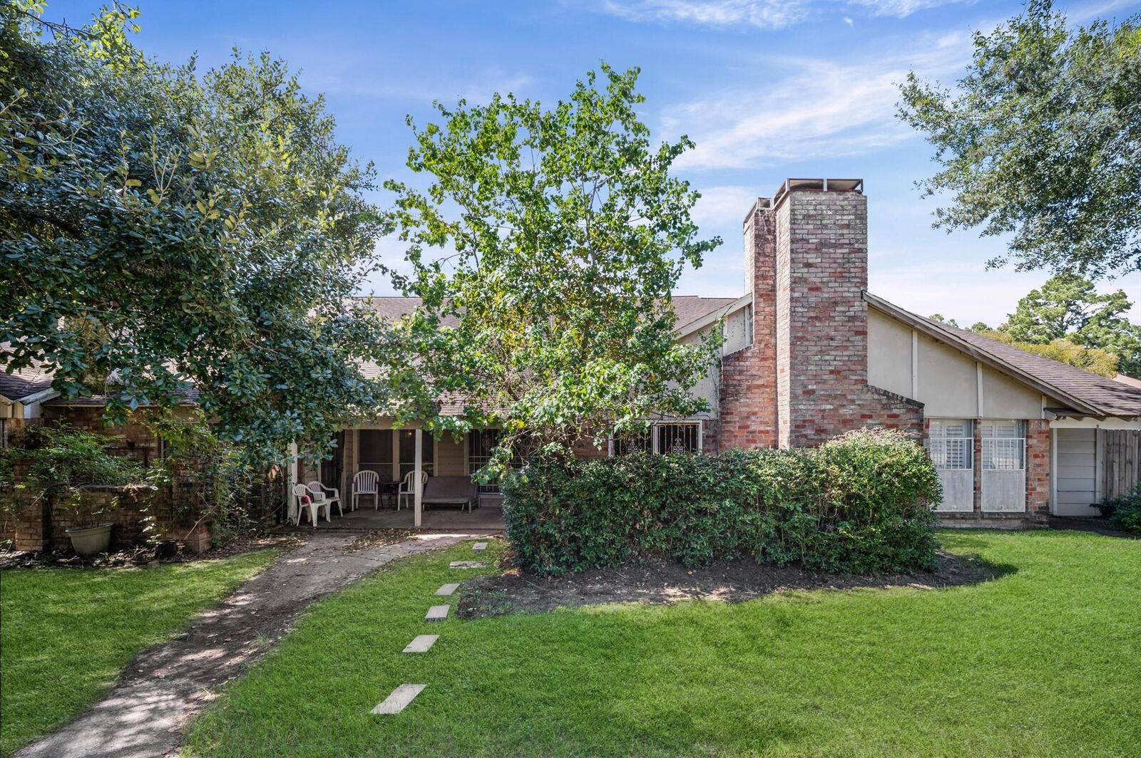 Property Photo:  5618 Easthampton Drive C  TX 77039 