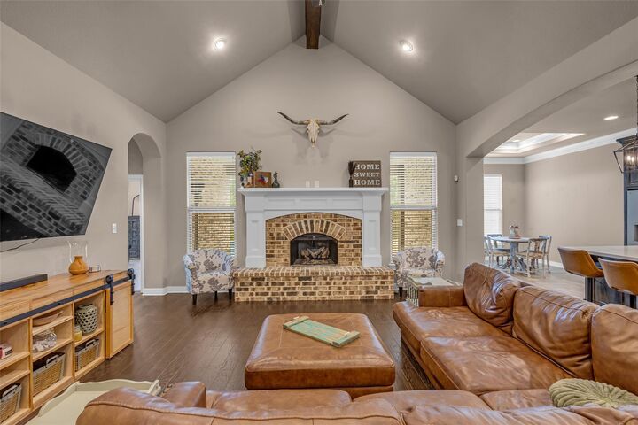 Property Photo: 209 Mandavilla Way TX 77657