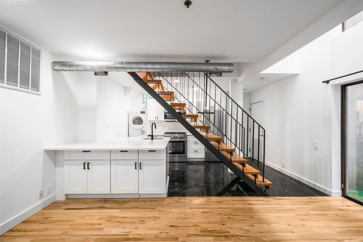 Property Photo: 830 Hudson St 7 NJ 07030