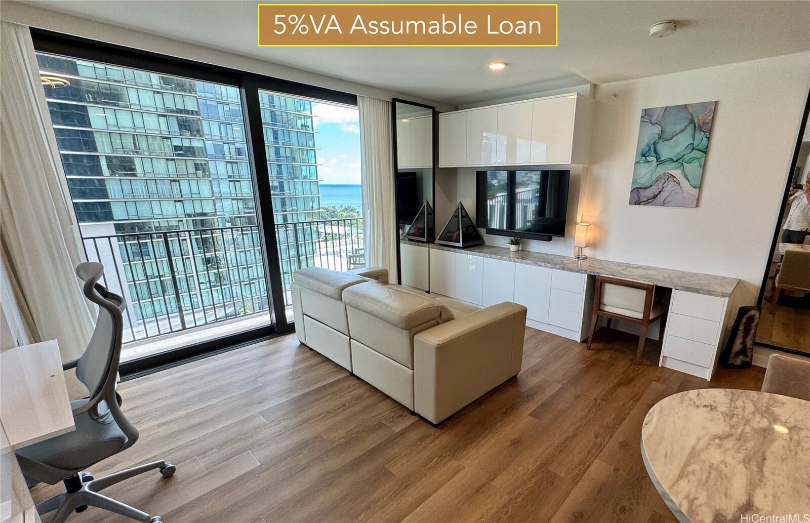 Property Photo: 987 Queen Street 1612 HI 96814