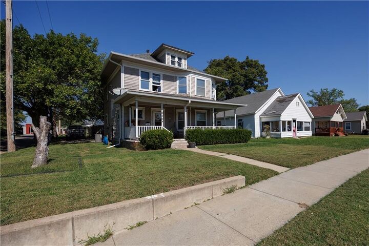 Property Photo: 820 W Main Street KS 67301