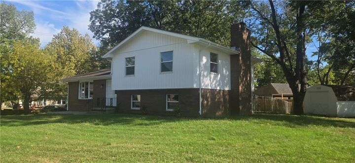 Property Photo: 409 Grandview Heights N/A KS 66762