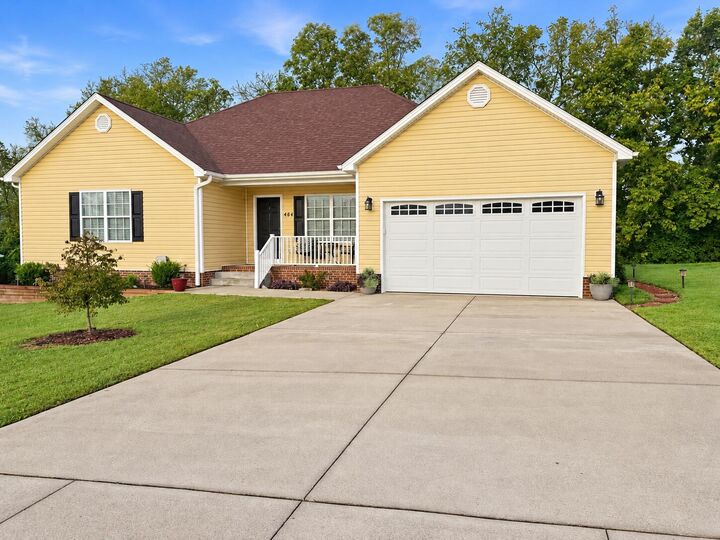 Property Photo:  464 Cresthill Drive  KY 40330 
