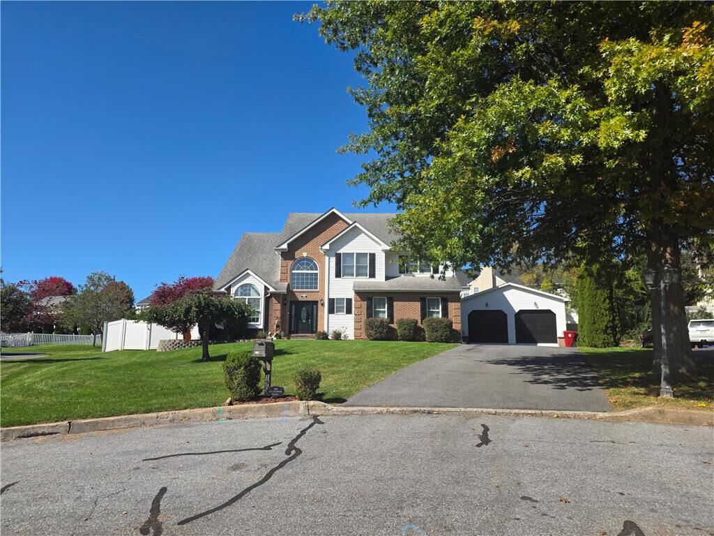 Property Photo:  1906 Grouse Court  PA 18040 