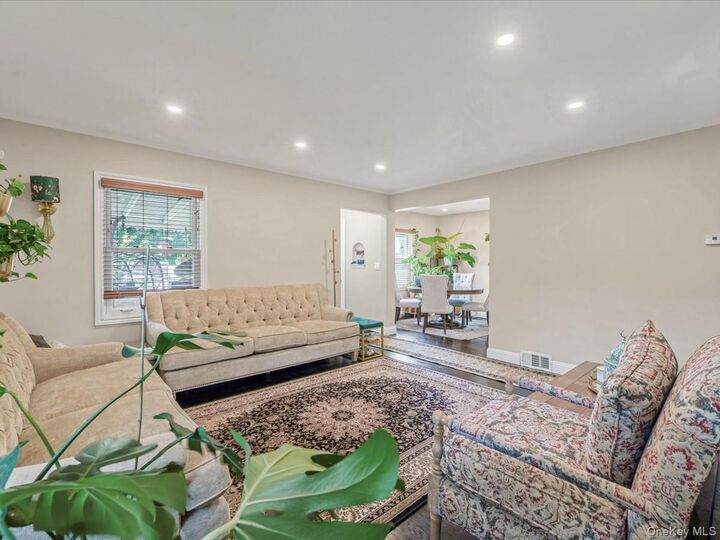Property Photo:  1517 Falmouth Avenue  NY 11040 