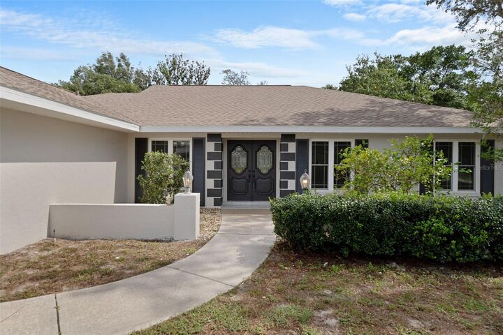 Property Photo: 10220 Swanson Court FL 34608