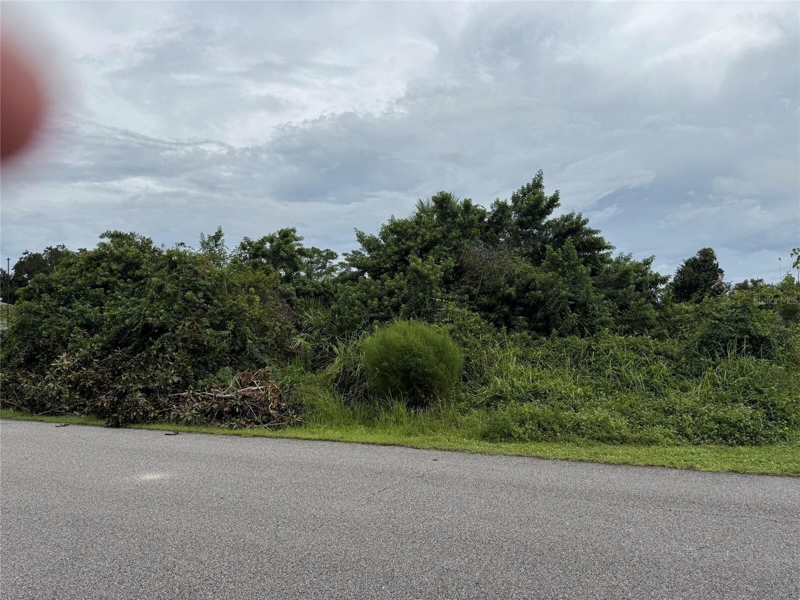 Property Photo: Camelot Street FL 34288