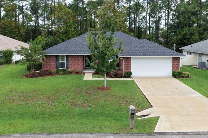 Property Photo:  9 Barrister Lane  FL 32137 