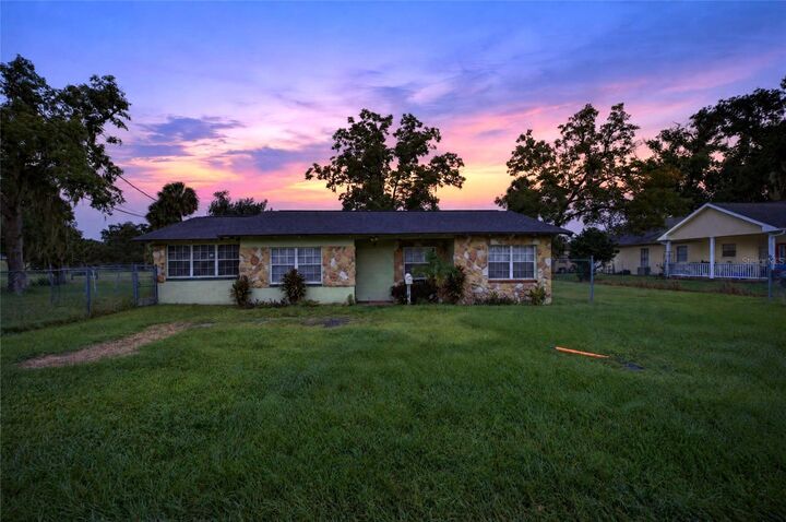 Property Photo: 1210 W 15th Street FL 32771