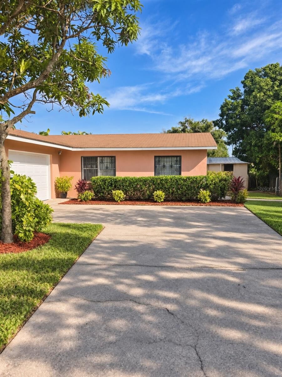 Property Photo: 1908 17th Street E FL 34221