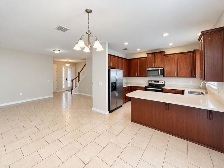 Property Photo:  9407 Tawnyberry Street  FL 32832 