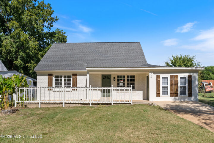 Property Photo: 326 Hillbrook Drive MS 38671