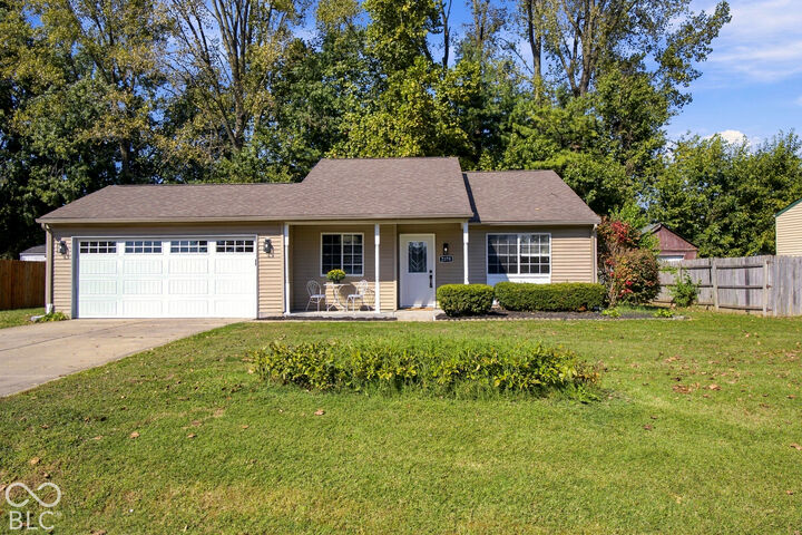 Property Photo:  2370 Farmstead Drive  IN 47201 